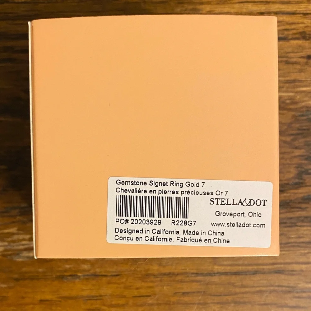 Stella & Dot Gold Ring with Blue Accent - Picture 9 of 9